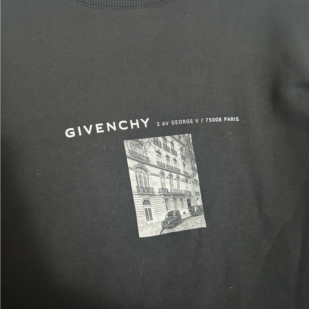 Givenchy pullover sweater